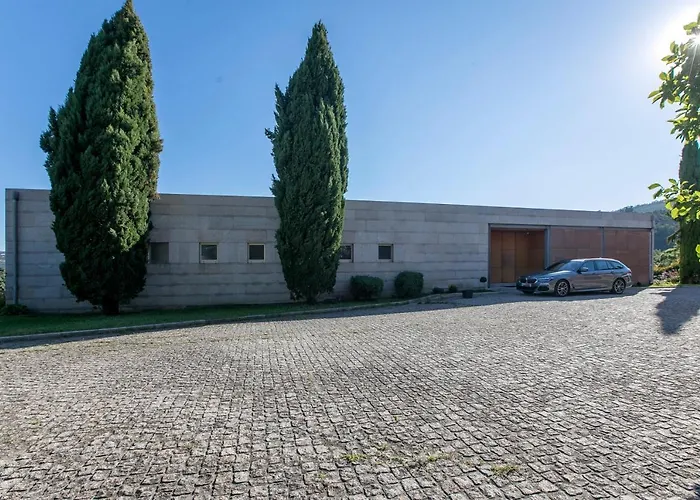 Private - - Abragao Villa Penafiel