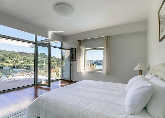 Private - - Abragao * بينافيل